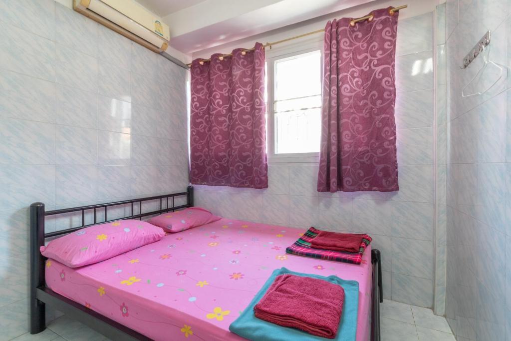 New Central Guesthouse Bangkok Exterior photo